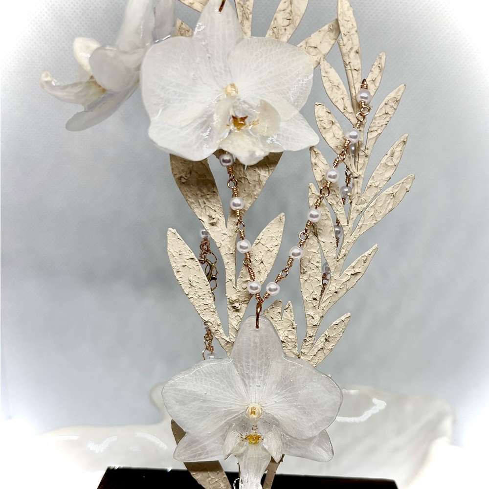 Elegant White Orchid Necklace